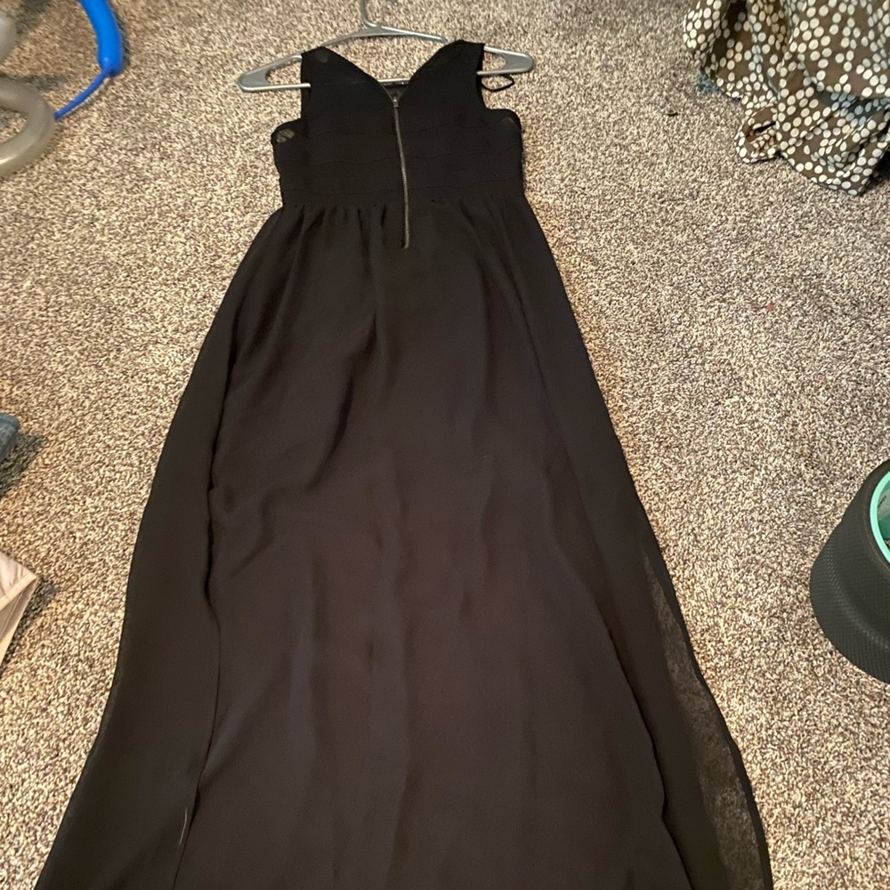 Cute black dress size 6 ( possibly juniors)